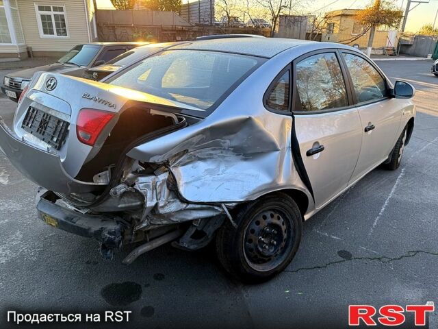 Хендай Елантра, об'ємом двигуна 1.6 л та пробігом 0 тис. км за 2400 $, фото 2 на Automoto.ua