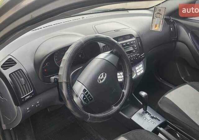 Хендай Элантра 2008 в Вознесенске на Automoto.ua Хендай Элантра, объемом двигателя 1.59 л и пробегом 146 тыс. км за 6800 $, фото 12 на Automoto.ua