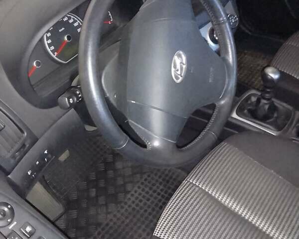Хендай Элантра, объемом двигателя 1.59 л и пробегом 13 тыс. км за 8100 $, фото 8 на Automoto.ua