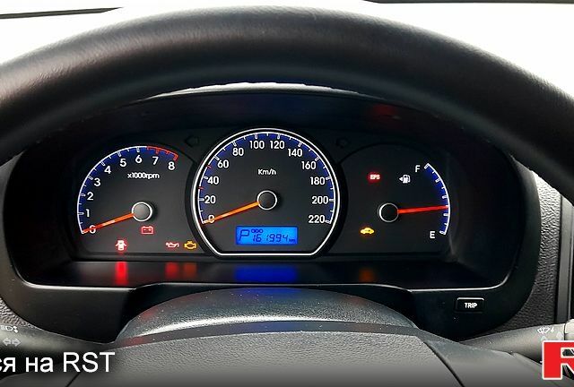 Хендай Элантра, объемом двигателя 1.6 л и пробегом 162 тыс. км за 6700 $, фото 8 на Automoto.ua