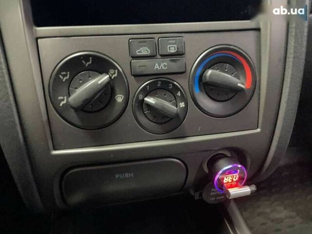 Хендай Элантра, объемом двигателя 1.6 л и пробегом 146 тыс. км за 5890 $, фото 25 на Automoto.ua