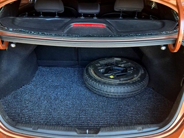 Хендай Елантра, об'ємом двигуна 1.8 л та пробігом 230 тис. км за 3700 $, фото 3 на Automoto.ua