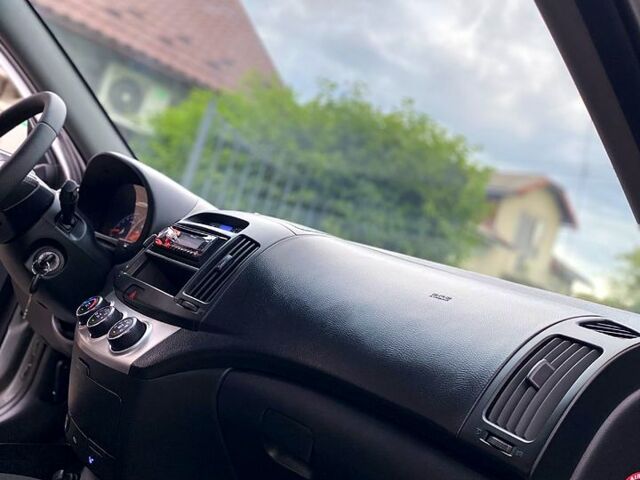 Хендай Элантра 2011 в Павлограде на Automoto.ua Хендай Элантра, объемом двигателя 1.6 л и пробегом 187 тыс. км за 5999 $, фото 8 на Automoto.ua