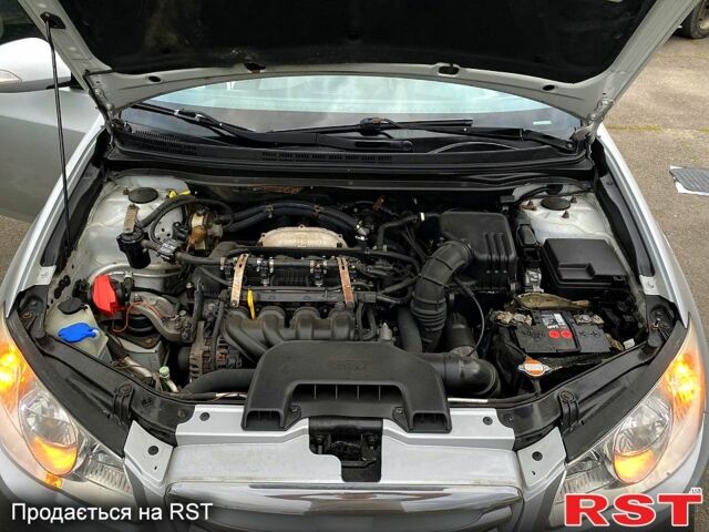 Хендай Элантра 2011 в Павлограде на Automoto.ua Хендай Элантра, объемом двигателя 1.6 л и пробегом 187 тыс. км за 5999 $, фото 4 на Automoto.ua