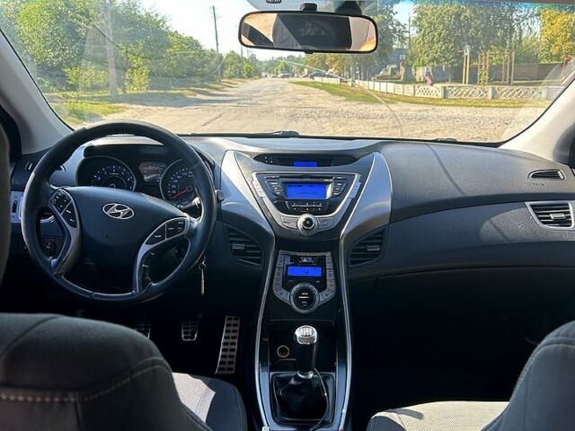 Хендай Елантра, об'ємом двигуна 1.8 л та пробігом 200 тис. км за 8800 $, фото 8 на Automoto.ua
