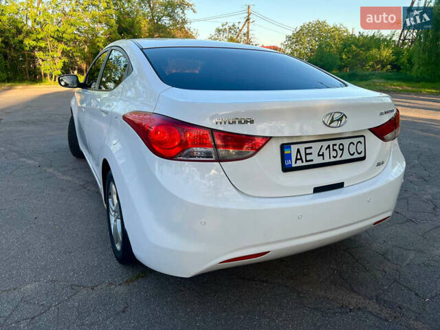 Хендай Элантра, объемом двигателя 1.8 л и пробегом 175 тыс. км за 8500 $, фото 4 на Automoto.ua
