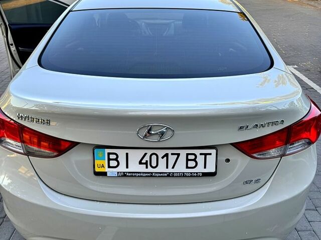 Хендай Елантра, об'ємом двигуна 1.6 л та пробігом 95 тис. км за 9000 $, фото 4 на Automoto.ua