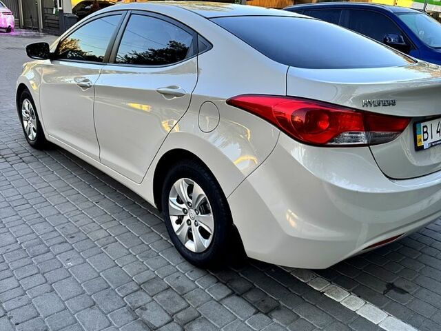 Хендай Елантра, об'ємом двигуна 1.6 л та пробігом 95 тис. км за 9000 $, фото 5 на Automoto.ua
