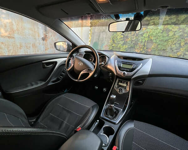 Хендай Елантра, об'ємом двигуна 1.8 л та пробігом 190 тис. км за 7300 $, фото 15 на Automoto.ua