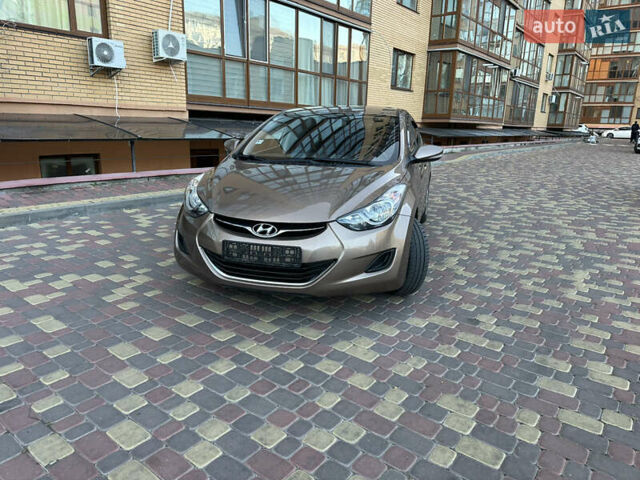 Хендай Элантра 2013 в Виннице на Automoto.ua Хендай Элантра, объемом двигателя 1.6 л и пробегом 94 тыс. км за 9799 $, фото 1 на Automoto.ua