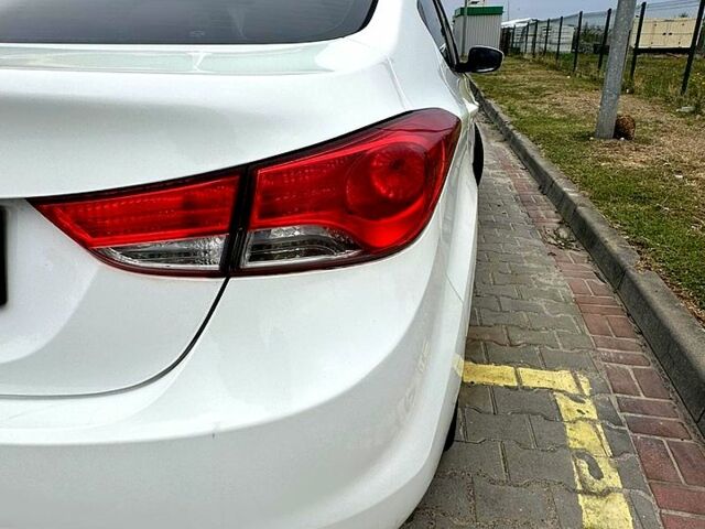 Хендай Элантра, объемом двигателя 1.8 л и пробегом 199 тыс. км за 7900 $, фото 4 на Automoto.ua