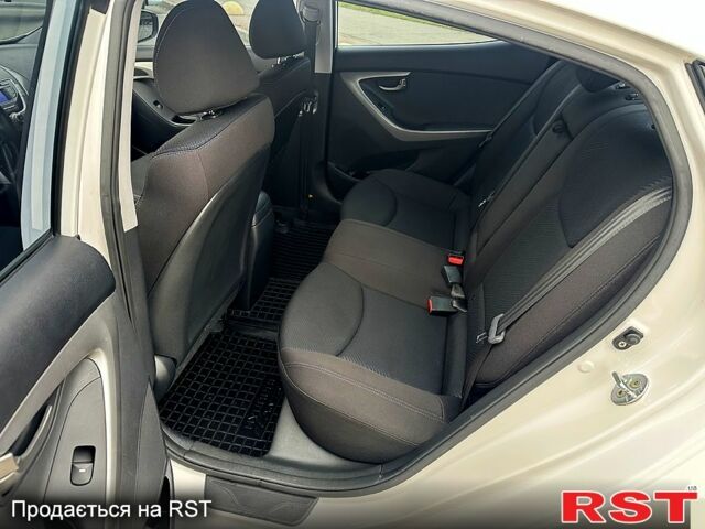 Хендай Елантра, об'ємом двигуна 1.6 л та пробігом 107 тис. км за 9700 $, фото 7 на Automoto.ua