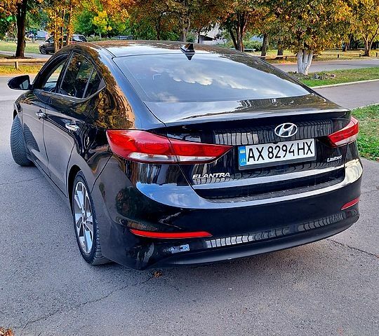 Хендай Элантра, объемом двигателя 2 л и пробегом 165 тыс. км за 12300 $, фото 2 на Automoto.ua