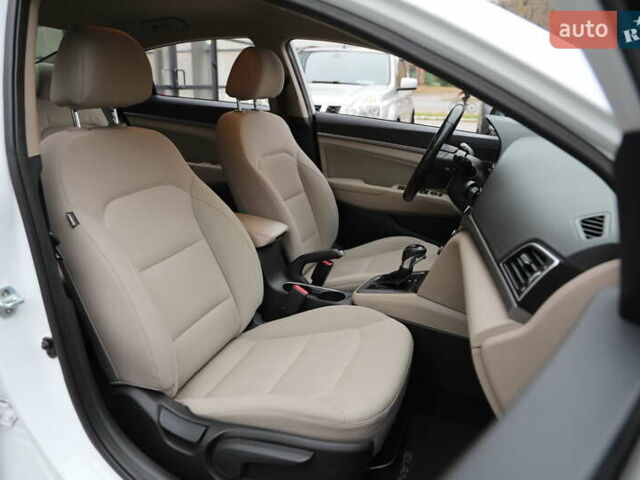 Хендай Элантра, объемом двигателя 2 л и пробегом 87 тыс. км за 11500 $, фото 9 на Automoto.ua