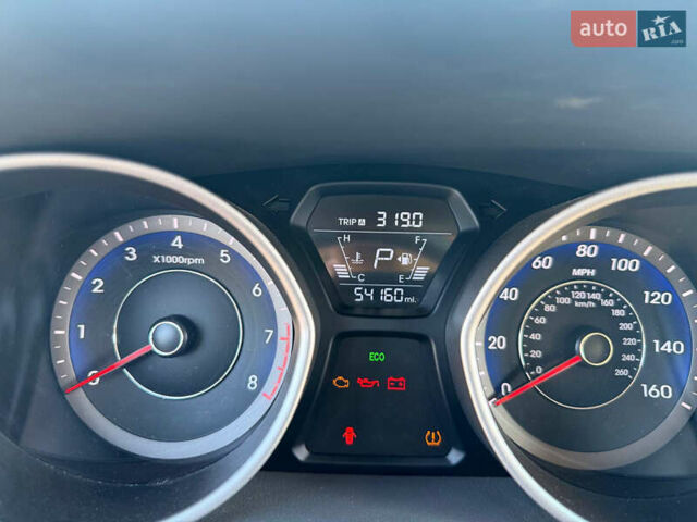 Хендай Элантра, объемом двигателя 1.8 л и пробегом 87 тыс. км за 10800 $, фото 5 на Automoto.ua