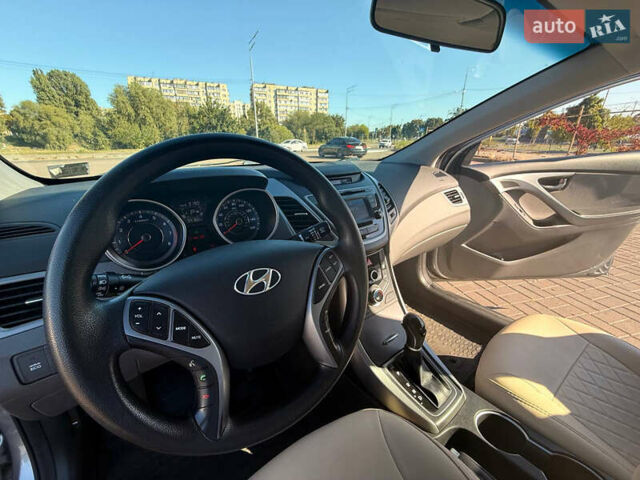 Хендай Элантра, объемом двигателя 1.8 л и пробегом 87 тыс. км за 10800 $, фото 6 на Automoto.ua