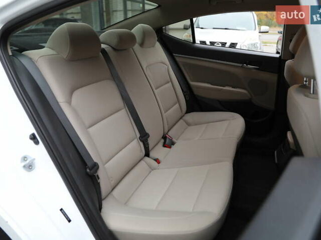 Хендай Элантра, объемом двигателя 2 л и пробегом 87 тыс. км за 11500 $, фото 8 на Automoto.ua