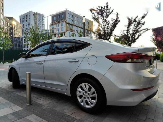 Хендай Элантра, объемом двигателя 0 л и пробегом 235 тыс. км за 8990 $, фото 11 на Automoto.ua