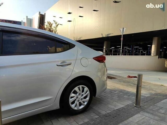 Хендай Элантра, объемом двигателя 0 л и пробегом 235 тыс. км за 8990 $, фото 6 на Automoto.ua