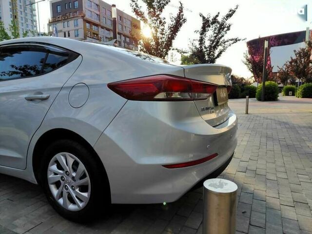 Хендай Элантра, объемом двигателя 0 л и пробегом 235 тыс. км за 8990 $, фото 13 на Automoto.ua