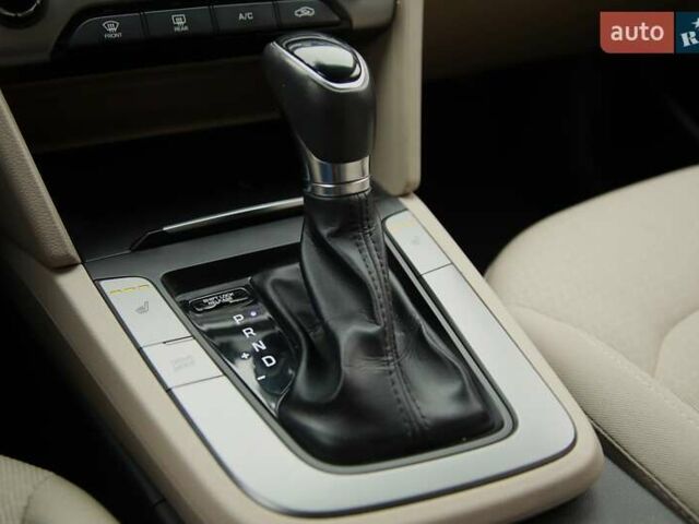 Хендай Элантра, объемом двигателя 2 л и пробегом 87 тыс. км за 11500 $, фото 17 на Automoto.ua