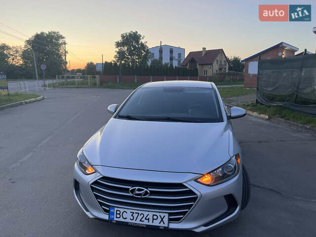 Хендай Элантра, объемом двигателя 2 л и пробегом 187 тыс. км за 9600 $, фото 4 на Automoto.ua