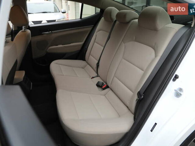 Хендай Элантра, объемом двигателя 2 л и пробегом 87 тыс. км за 11500 $, фото 7 на Automoto.ua