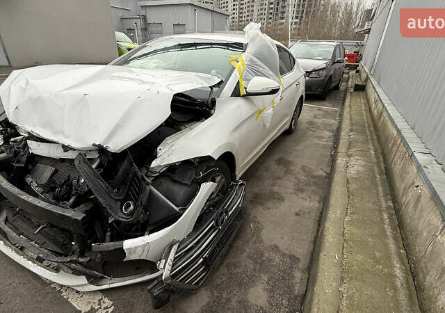 Хендай Элантра, объемом двигателя 1.6 л и пробегом 170 тыс. км за 7000 $, фото 1 на Automoto.ua