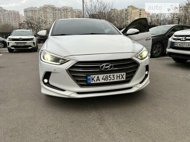 Хендай Елантра, об'ємом двигуна 2 л та пробігом 130 тис. км за 13300 $, фото 7 на Automoto.ua