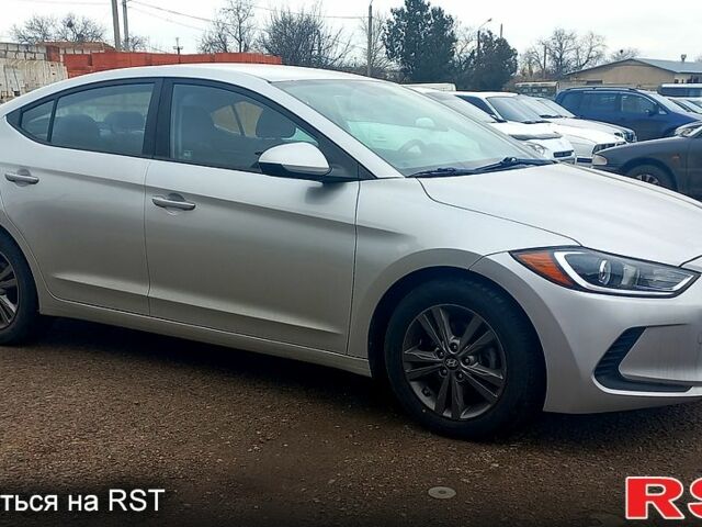 Хендай Элантра, объемом двигателя 2 л и пробегом 170 тыс. км за 10500 $, фото 2 на Automoto.ua