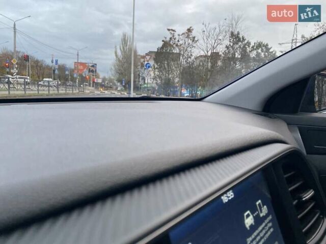 Хендай Элантра, объемом двигателя 1.6 л и пробегом 69 тыс. км за 15500 $, фото 49 на Automoto.ua