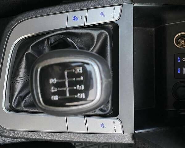 Хендай Элантра, объемом двигателя 1.6 л и пробегом 69 тыс. км за 15500 $, фото 51 на Automoto.ua