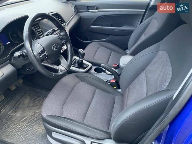 Хендай Элантра, объемом двигателя 1.6 л и пробегом 69 тыс. км за 15500 $, фото 26 на Automoto.ua