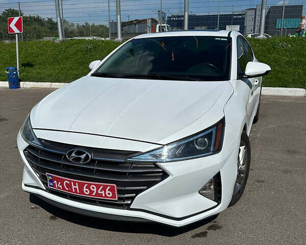 Хендай Элантра, объемом двигателя 1.98 л и пробегом 196 тыс. км за 12900 $, фото 1 на Automoto.ua