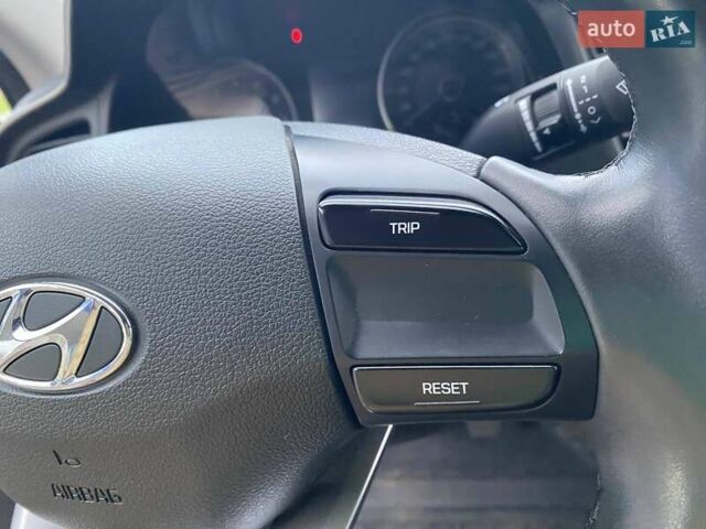 Хендай Элантра, объемом двигателя 1.6 л и пробегом 69 тыс. км за 15500 $, фото 41 на Automoto.ua