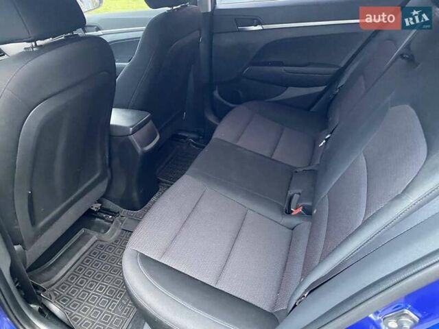 Хендай Элантра, объемом двигателя 1.6 л и пробегом 69 тыс. км за 15500 $, фото 32 на Automoto.ua