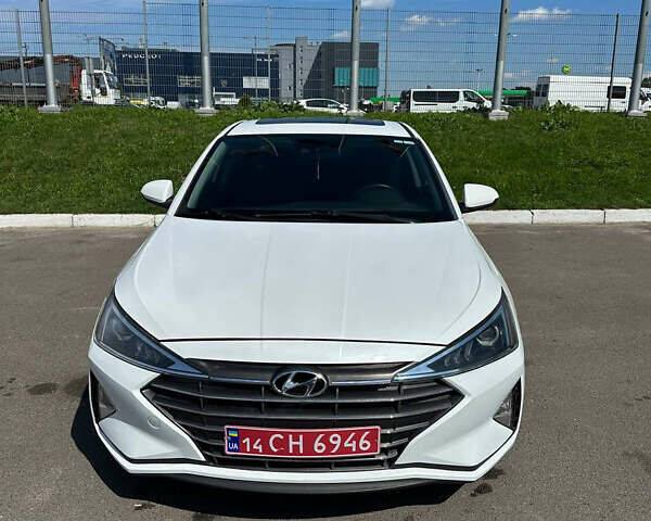Хендай Элантра, объемом двигателя 1.98 л и пробегом 196 тыс. км за 12900 $, фото 3 на Automoto.ua