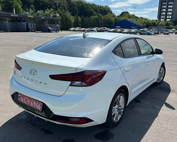 Хендай Элантра, объемом двигателя 1.98 л и пробегом 196 тыс. км за 12900 $, фото 6 на Automoto.ua