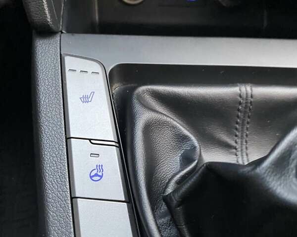 Хендай Элантра, объемом двигателя 1.6 л и пробегом 69 тыс. км за 15500 $, фото 50 на Automoto.ua