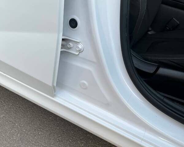 Хендай Элантра, объемом двигателя 1.59 л и пробегом 58 тыс. км за 18800 $, фото 13 на Automoto.ua