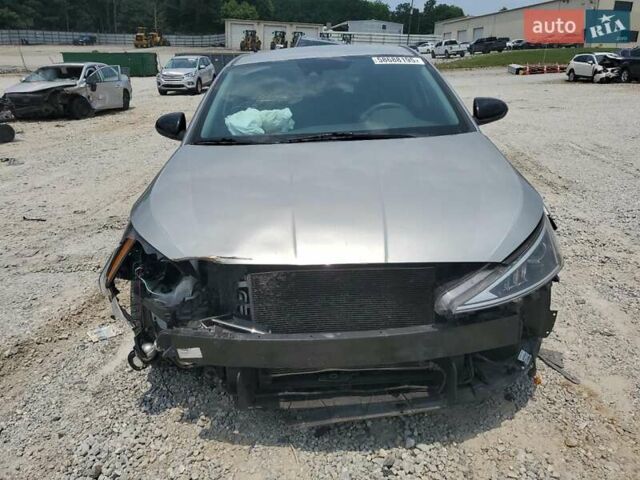 Хендай Елантра, об'ємом двигуна 2 л та пробігом 105 тис. км за 2800 $, фото 4 на Automoto.ua