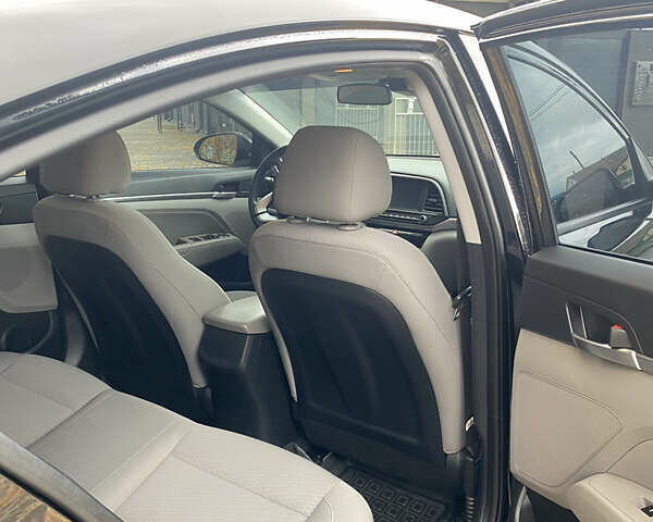 Хендай Элантра 2020 в Миргороде на Automoto.ua Хендай Элантра, объемом двигателя 2 л и пробегом 113 тыс. км за 14500 $, фото 9 на Automoto.ua