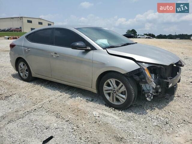 Хендай Елантра, об'ємом двигуна 2 л та пробігом 105 тис. км за 2800 $, фото 3 на Automoto.ua