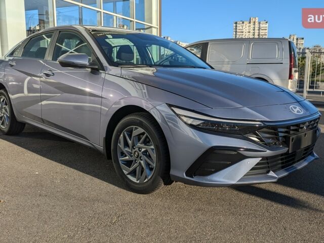 купить новое авто Хендай Элантра 2024 года от официального дилера Автоберег HYUNDAI на Бальзака Хендай фото