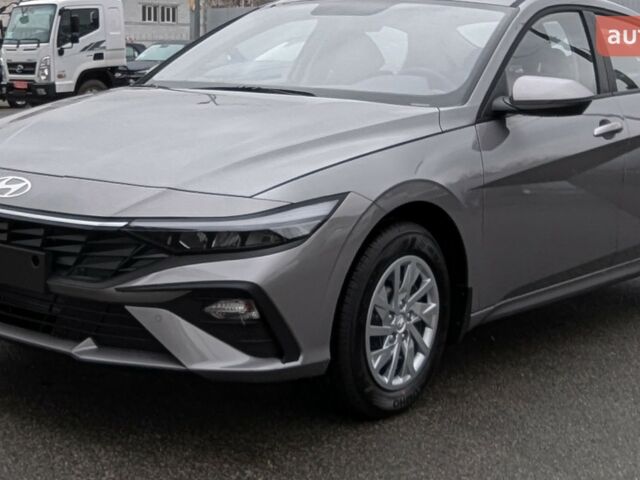 купить новое авто Хендай Элантра 2024 года от официального дилера Автоберег HYUNDAI на Бальзака Хендай фото