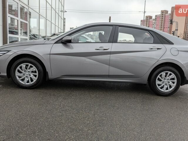 купить новое авто Хендай Элантра 2024 года от официального дилера Автоберег HYUNDAI на Бальзака Хендай фото