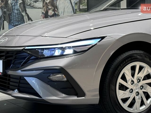 Хендай Елантра, об'ємом двигуна 1.59 л та пробігом 0 тис. км за 21761 $, фото 9 на Automoto.ua