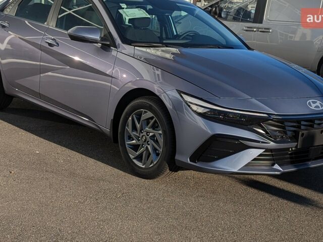 купить новое авто Хендай Элантра 2024 года от официального дилера Автоберег HYUNDAI на Бальзака Хендай фото