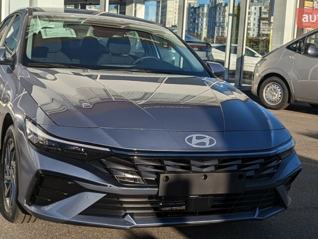 купить новое авто Хендай Элантра 2024 года от официального дилера Автоберег HYUNDAI на Бальзака Хендай фото