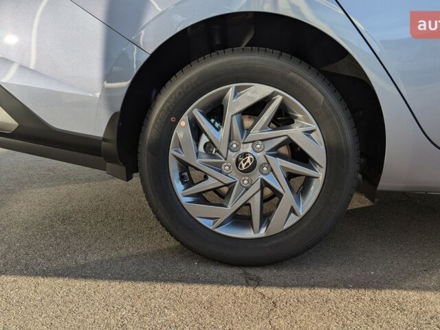 купить новое авто Хендай Элантра 2024 года от официального дилера Автоберег HYUNDAI на Бальзака Хендай фото
